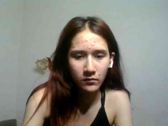 QueenHerson webcam