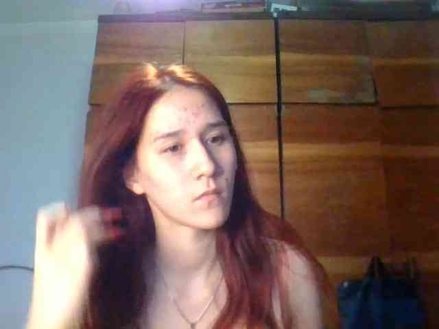 QueenHerson webcam