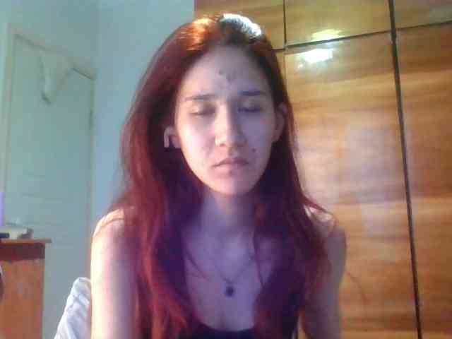 QueenHerson webcam