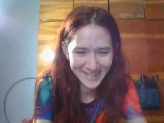QueenHerson webcam