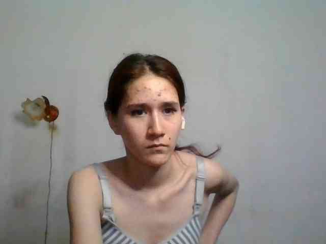 QueenHerson webcam