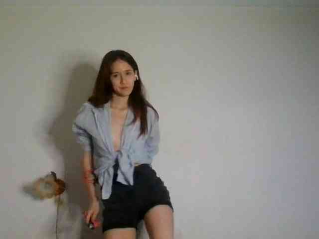 QueenHerson webcam