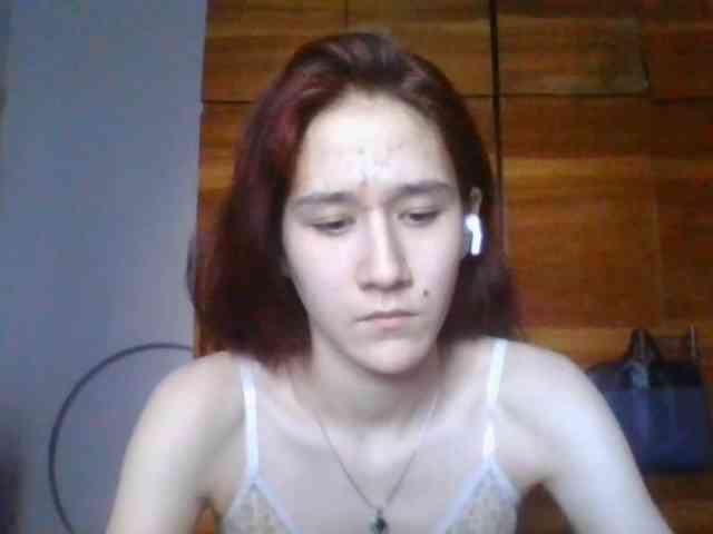 QueenHerson webcam