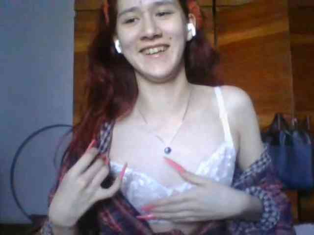 QueenHerson webcam
