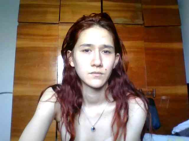 QueenHerson webcam