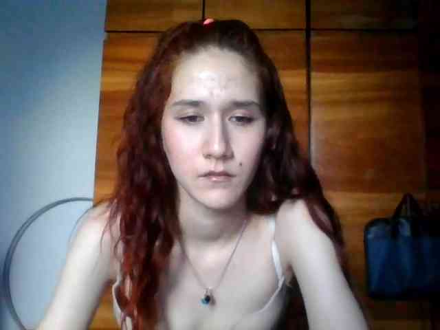 QueenHerson webcam