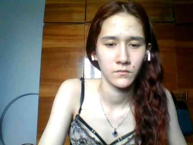 QueenHerson webcam