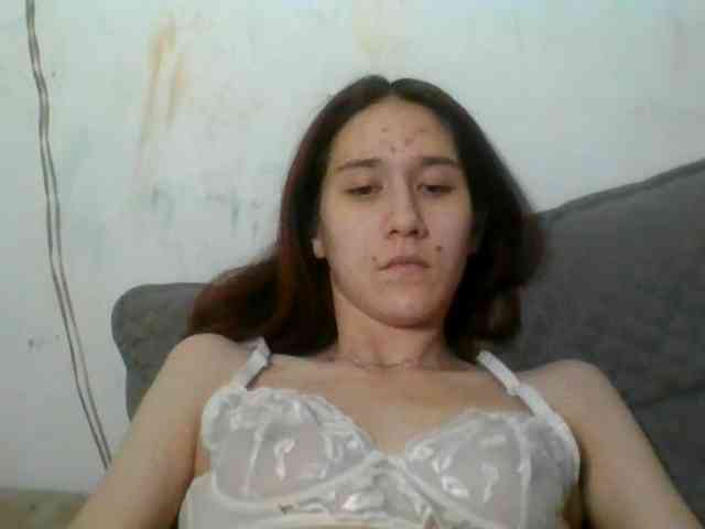 QueenHerson webcam