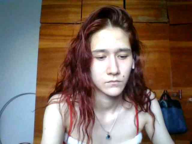 QueenHerson webcam