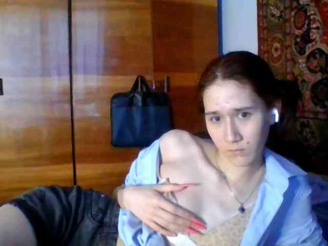 QueenHerson webcam