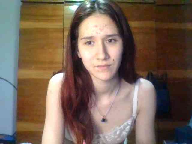 QueenHerson webcam
