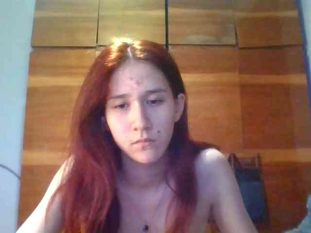 QueenHerson webcam