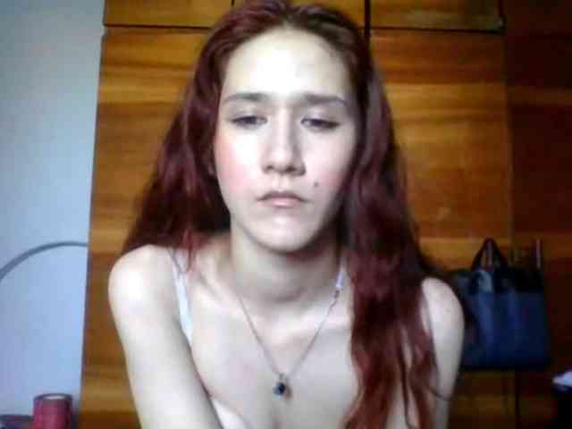 QueenHerson webcam