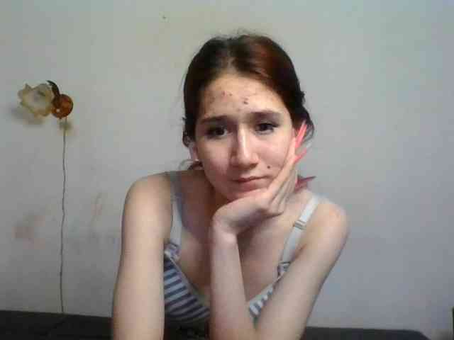 QueenHerson webcam