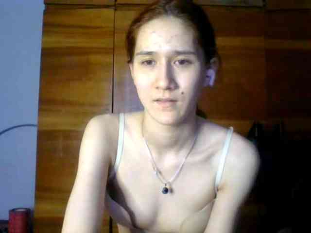 QueenHerson webcam