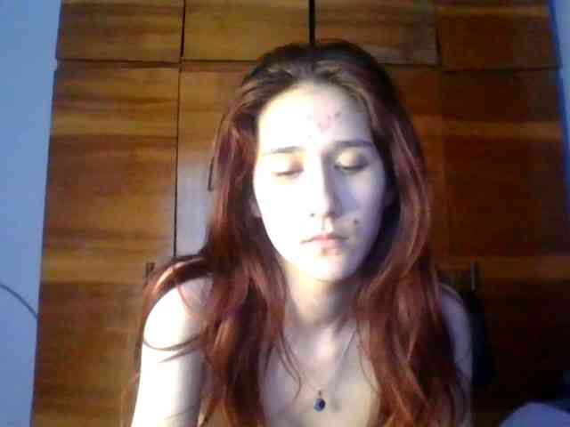 QueenHerson webcam