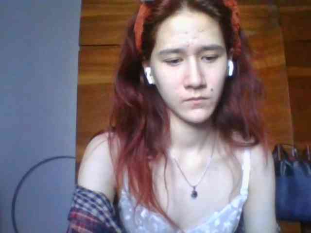 QueenHerson webcam