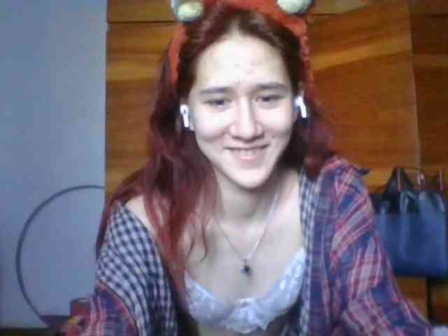 QueenHerson webcam
