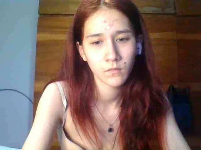 QueenHerson webcam