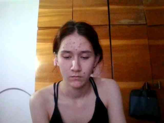 QueenHerson webcam