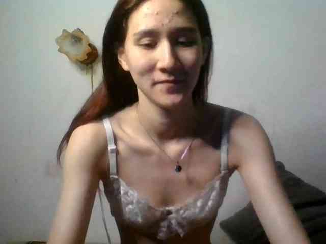 QueenHerson webcam