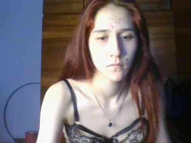 QueenHerson webcam