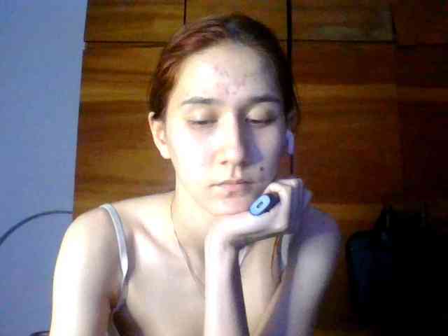 QueenHerson webcam
