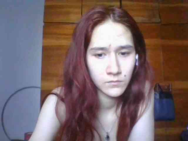 QueenHerson webcam