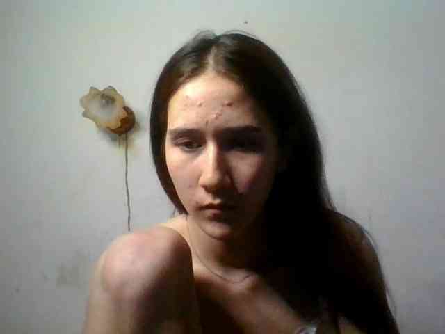 QueenHerson webcam