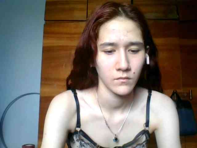 QueenHerson webcam