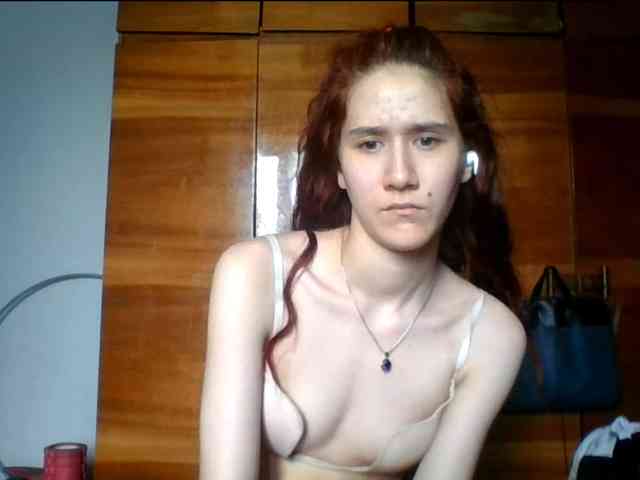 QueenHerson webcam