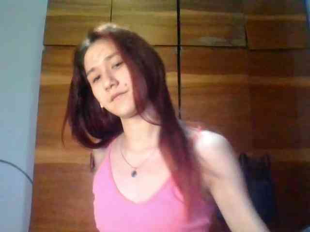 QueenHerson webcam