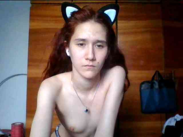 QueenHerson webcam