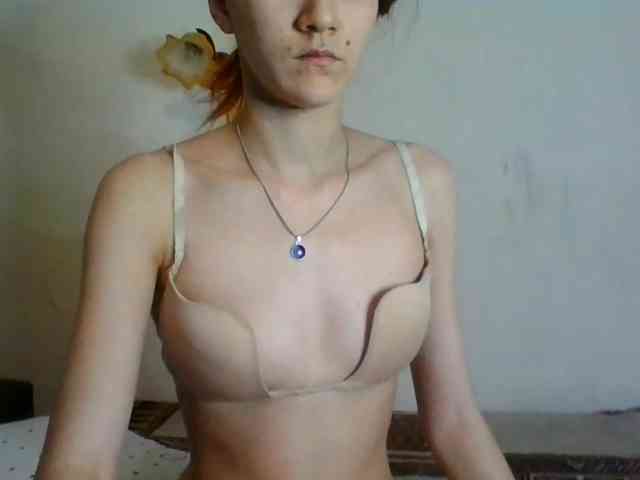 QueenHerson webcam