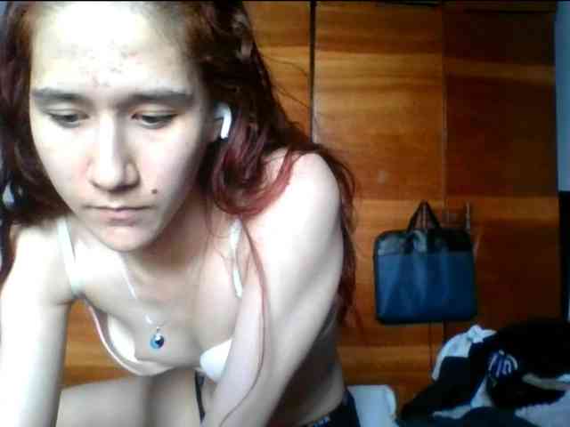 QueenHerson webcam