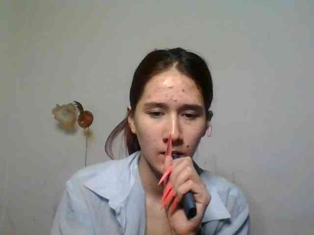 QueenHerson webcam