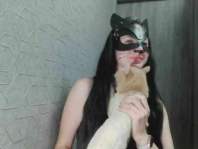 Lady-cat webcam