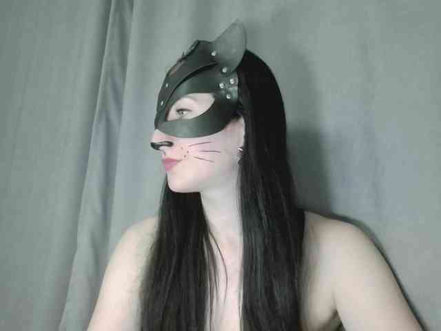 Lady-cat webcam