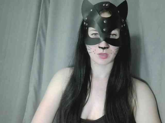 Lady-cat webcam
