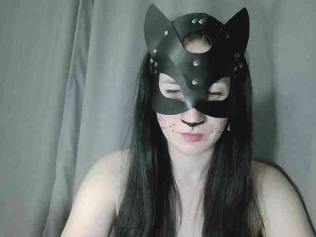 Lady-cat webcam