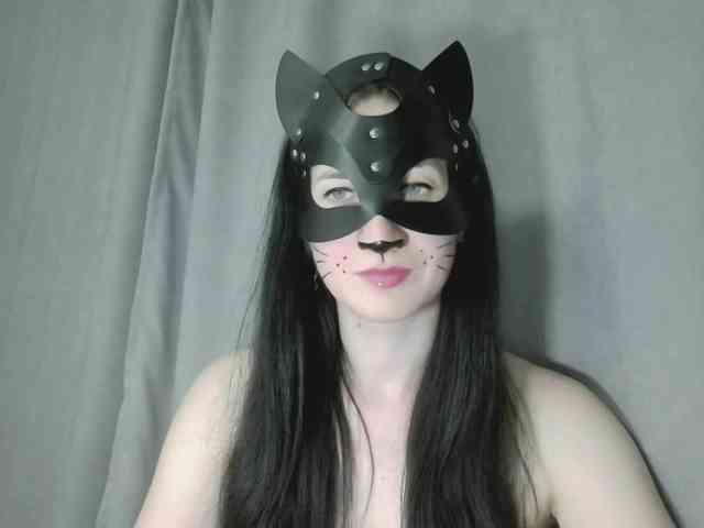 Lady-cat webcam