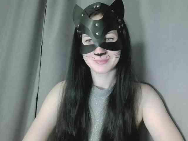 Lady-cat webcam