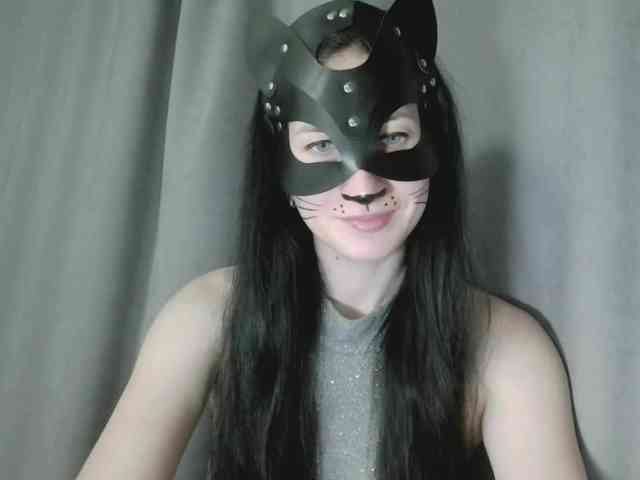 Lady-cat webcam
