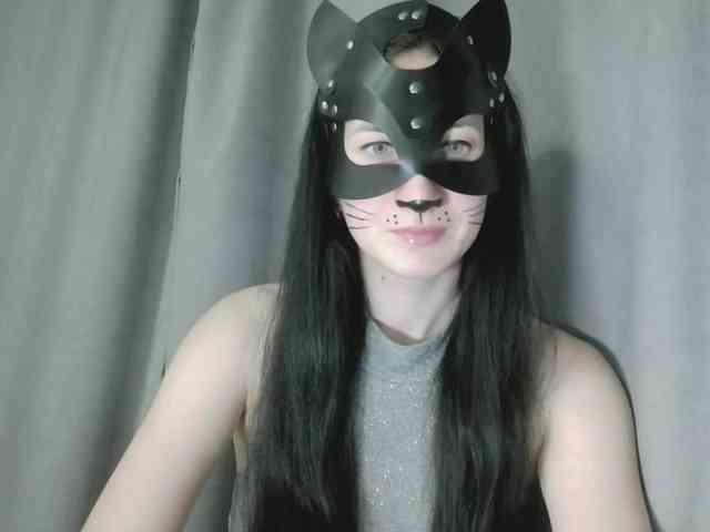 Lady-cat webcam