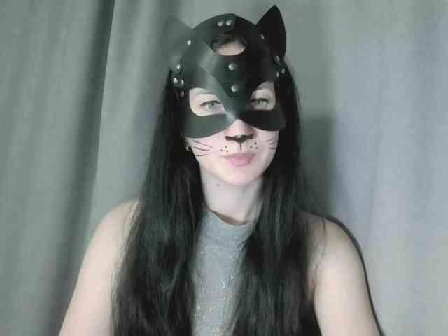 Lady-cat webcam