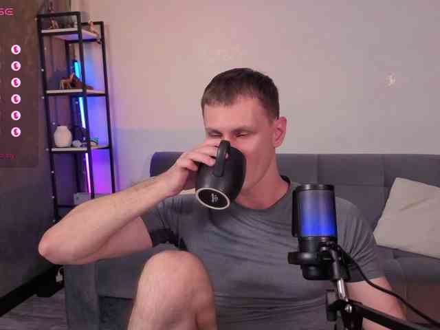 Long-Play Sex Cam Show