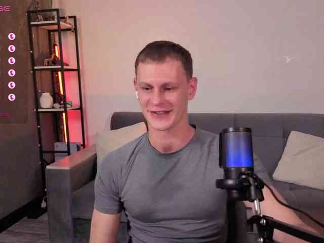 Long-Play Live Webcam on BongaCams