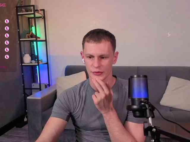 Long-Play Sex Cam Show