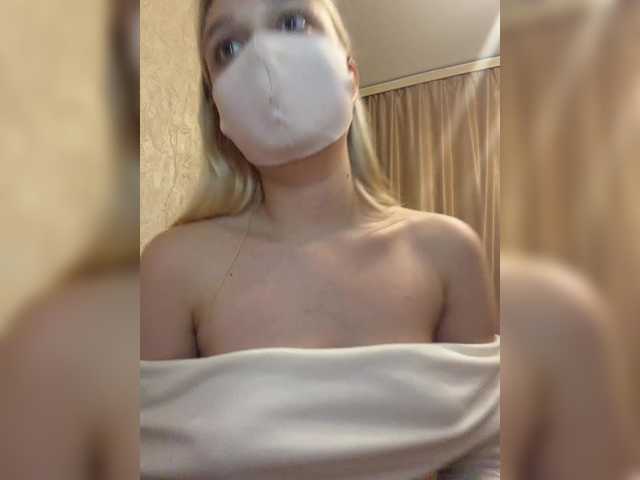 KiraBlin live cam on BongaCams