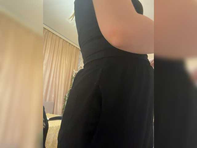 KiraBlin live cam on BongaCams
